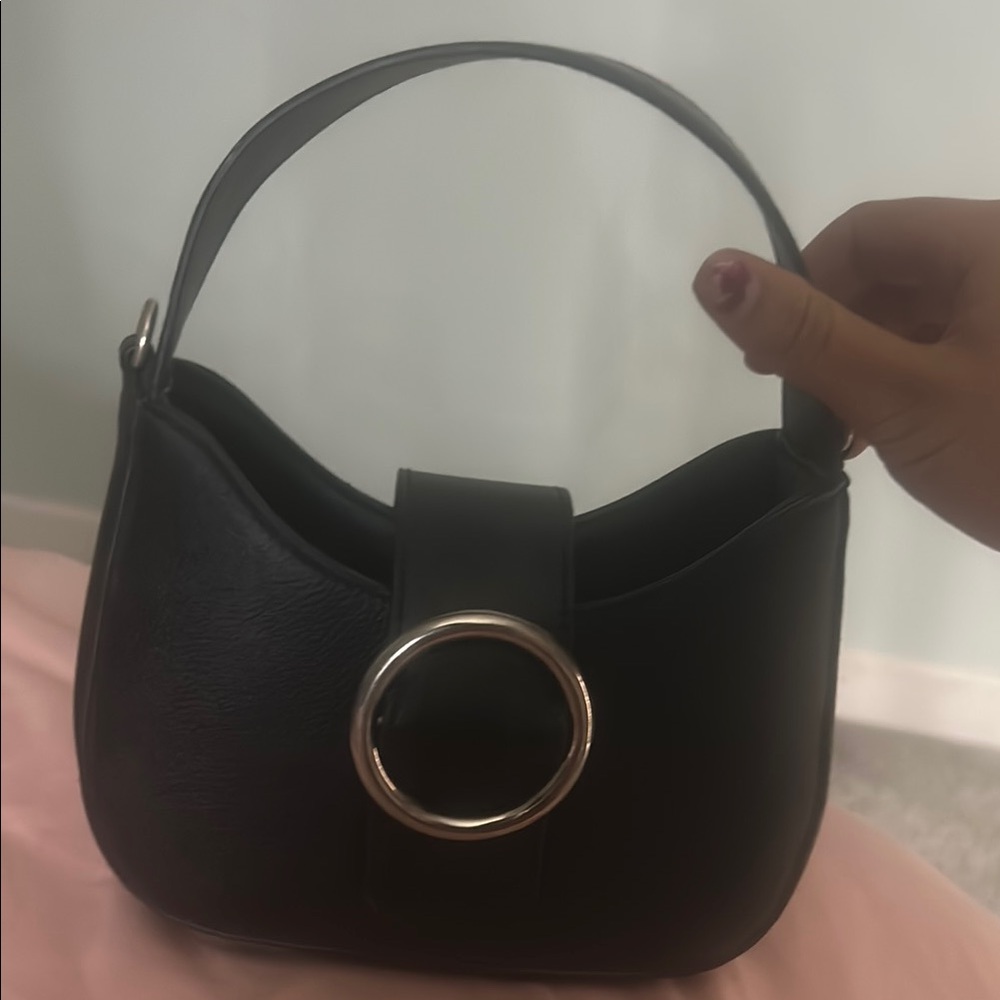 Elegant Black Leather Handbag